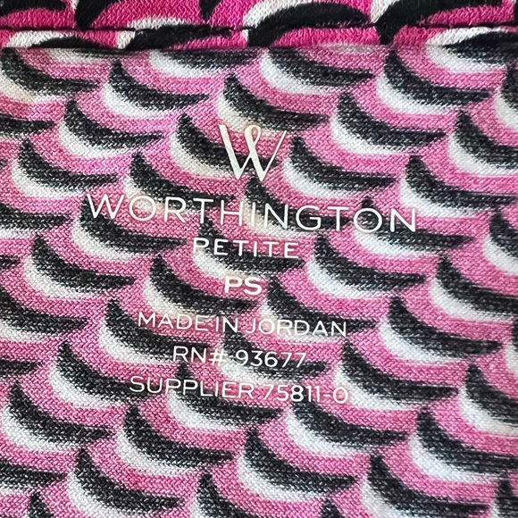 Petite small/ pink & black blouse - Picture 2 of 3